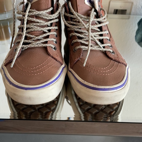 Vans - Picture 5 of 5